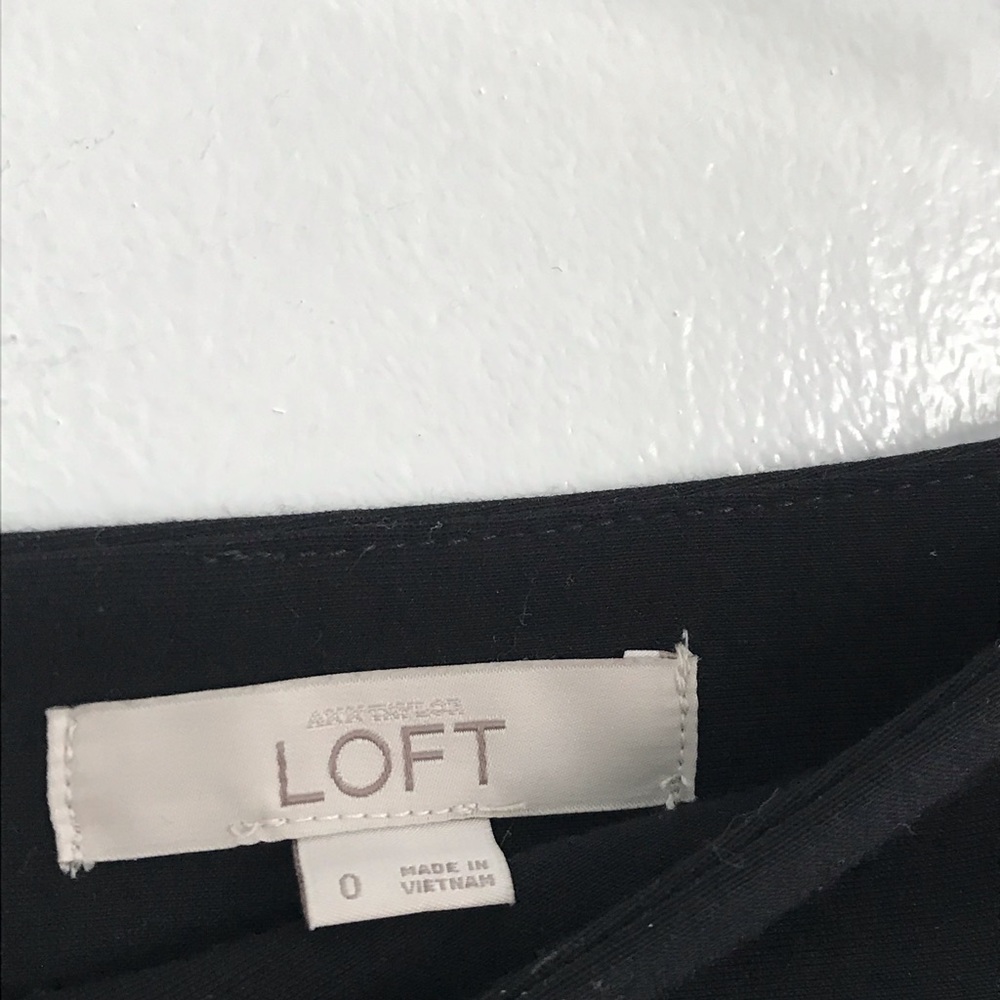 ann taylor loft black pencil skirt